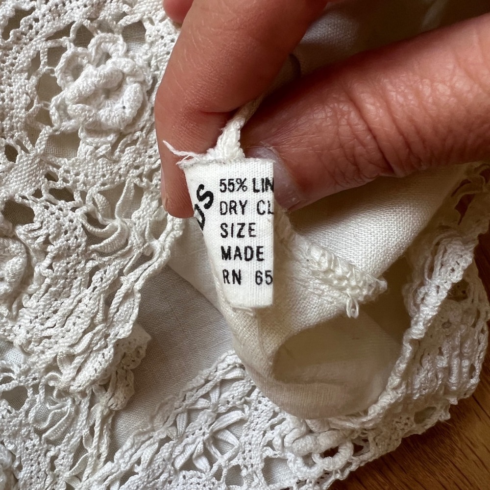 Cream Lace-Trim Cap Sleeve Blouse - Picture 5 of 16